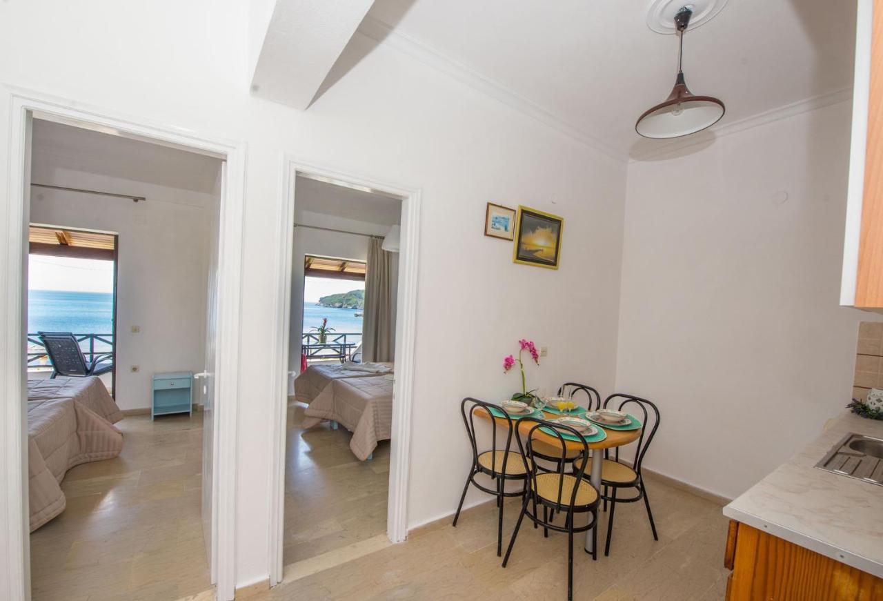 Spiros And Polyxeni Apartments Afión エクステリア 写真