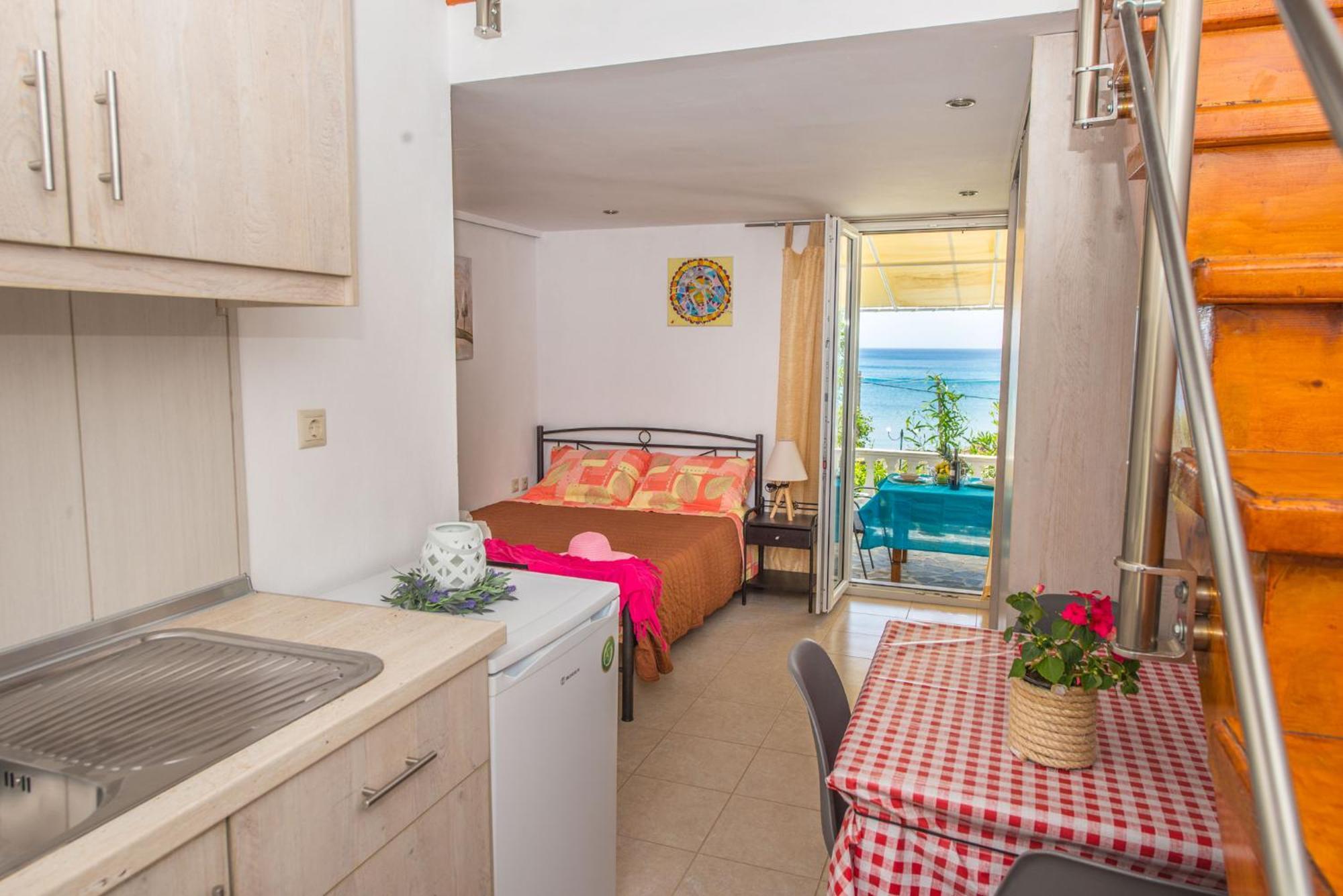 Spiros And Polyxeni Apartments Afión エクステリア 写真