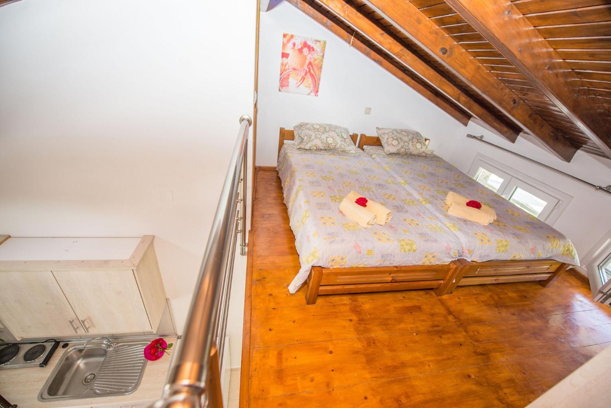 Spiros And Polyxeni Apartments Afión エクステリア 写真